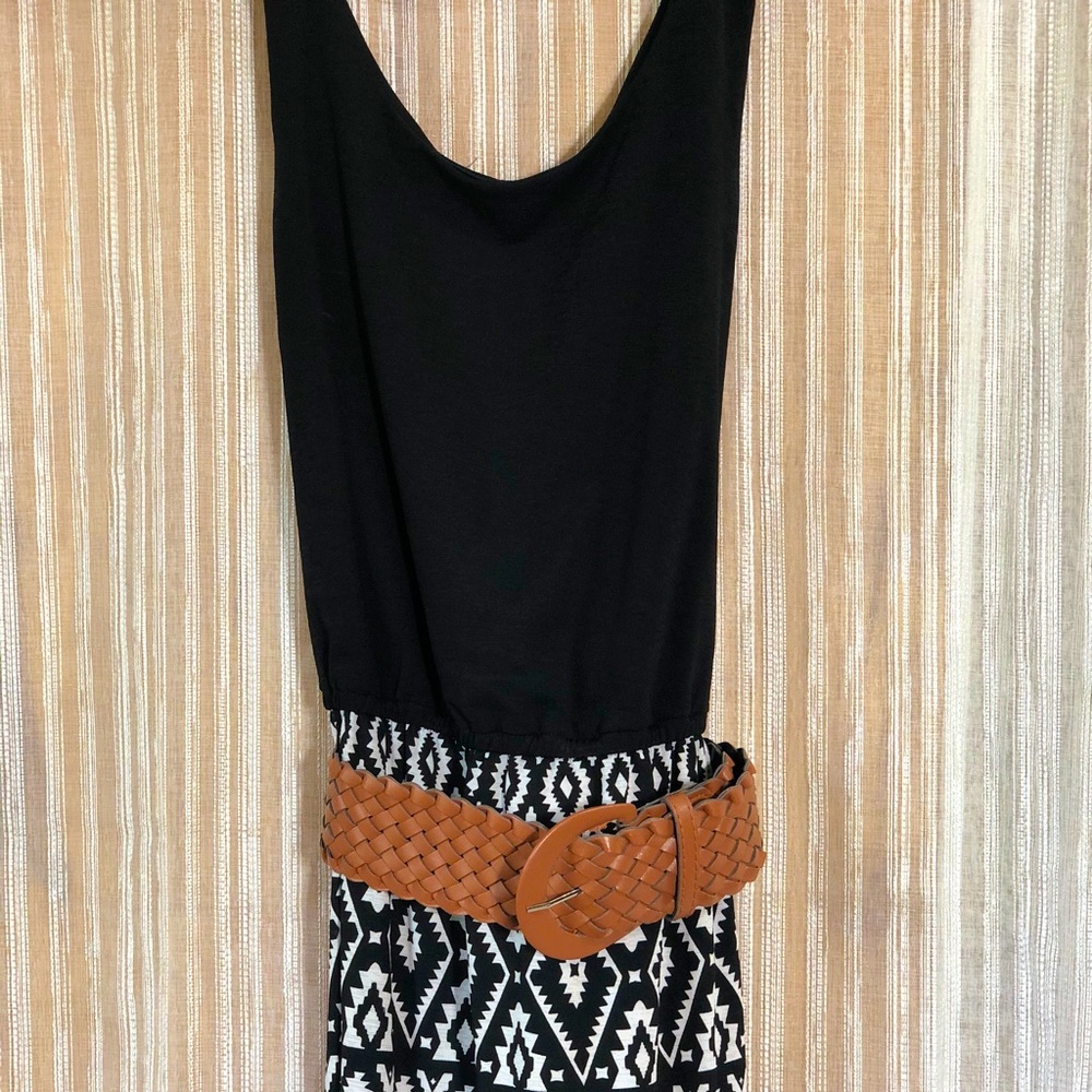 Maxi dress with belt